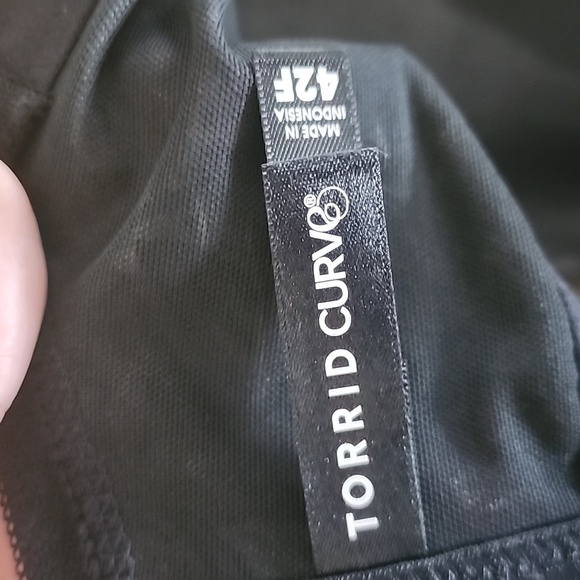 Torrid Skull Floral T-Shirt Lightly Lined Shine Straight Back Bra - Picture 6 of 7